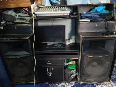mixer and speakers