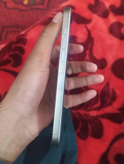 iPhone 16 pro max jv