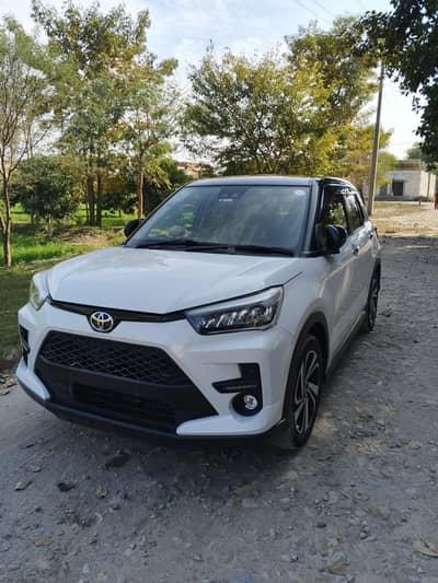 Toyota Raize premium full option 2 tone