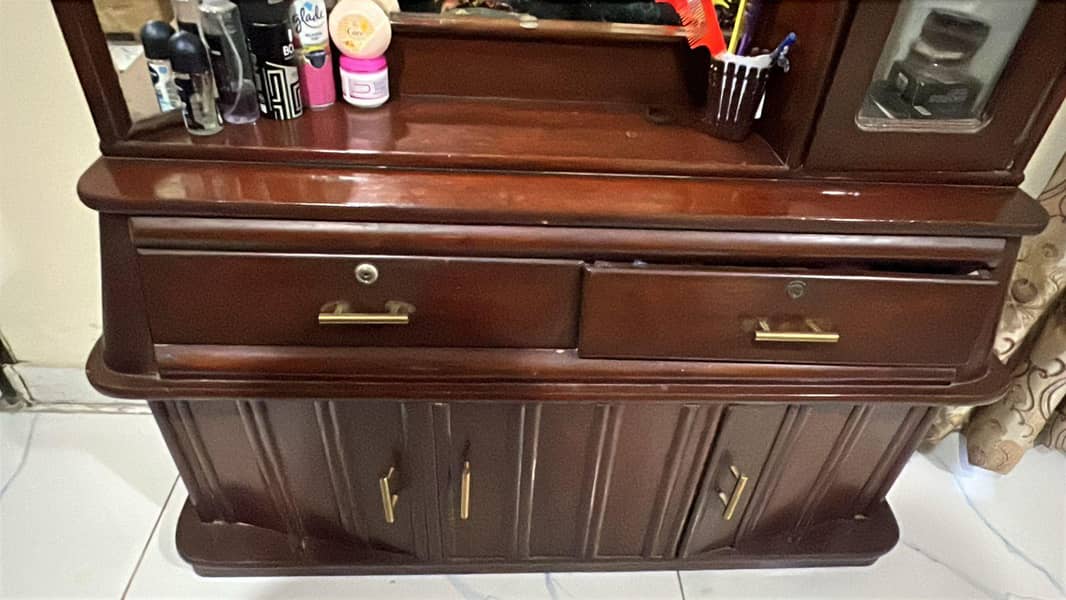 Queen Bed With Dressing Table 8