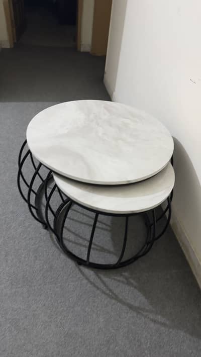 Coffee table / center table