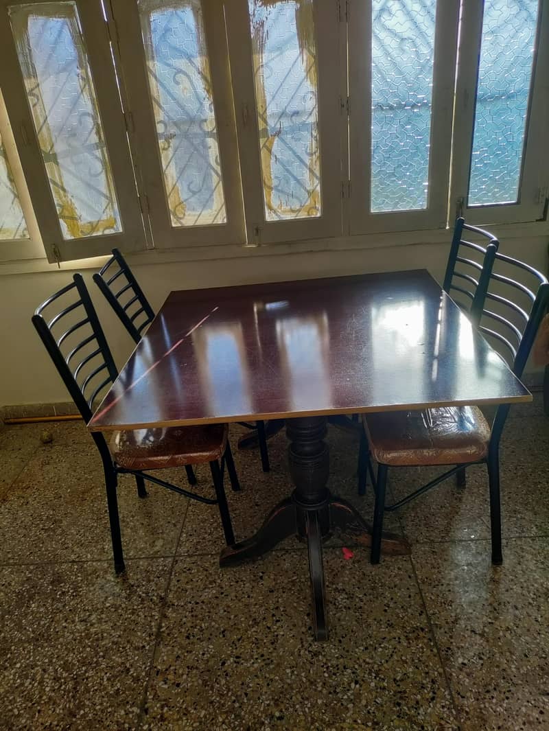 Dining table 4