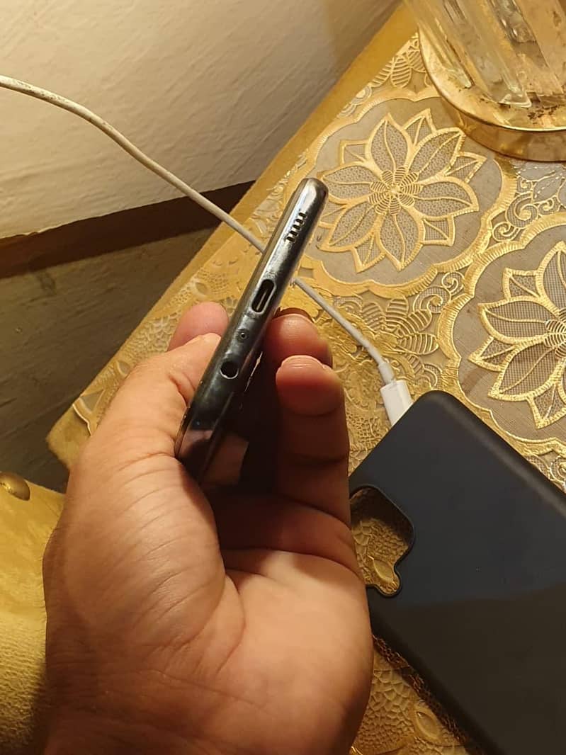 Google Pixel 6a Read Ad 7