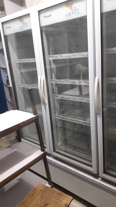 Carvell 3 door chiller