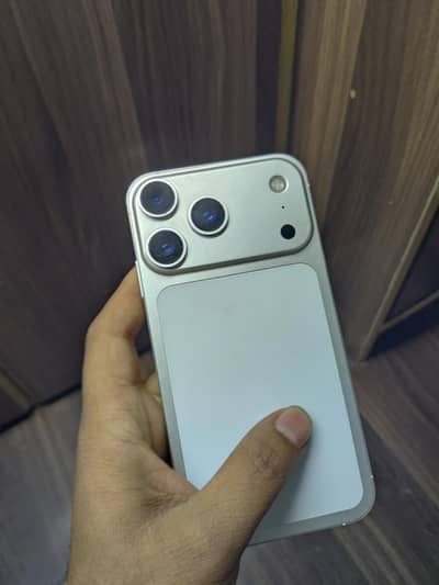 Iphone Xr converted into 17 pro all okay