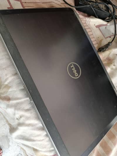 Dell Core i5, 14" Laptop, No HD/SSD,  4 GB RAM, Heavy Battery, Charger
