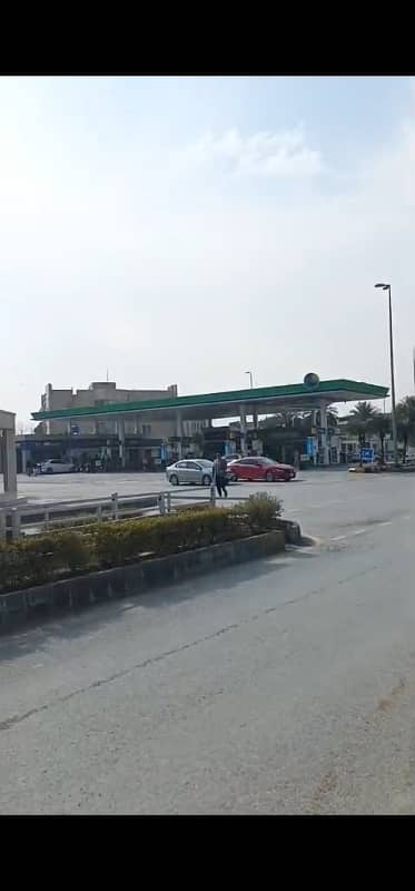 Top Of The Line 1 Kanal Plot For Sale. Road A Near PSO Pump And Arena Cinema. Dem 5.50 Offer Required