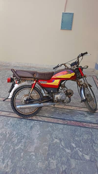 CD 70 Bike/Motorcycle