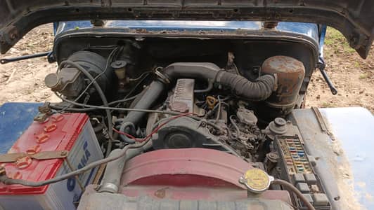 toyota jeep 2350cc with roof and other accessories