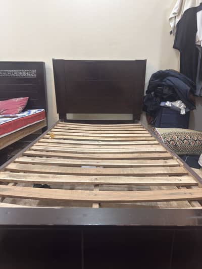 Wooden bed 9/10 overall best condition