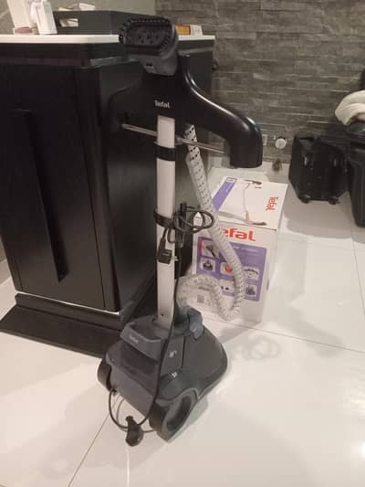 TEFAL STEAM IRON STEAMER BRAND NEW CONDITION