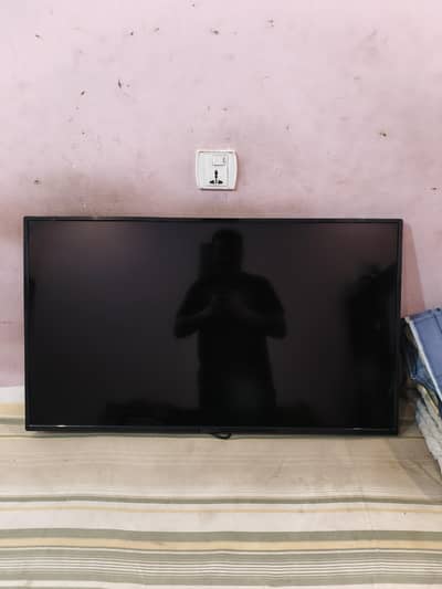 40 inch led noble company for sale