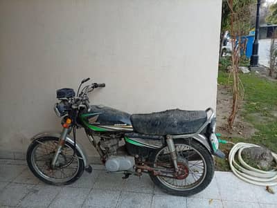 HONDA 125 FOR IMMEDIATE SALE IN BAHRIA TOWN LAHORE