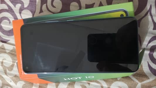 Infinix Hot 10 – 10/10 Condition | PTA Approved | Genuine Set