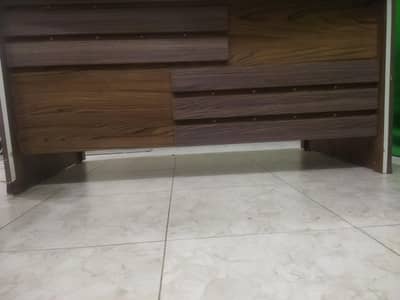 Office Table 5ftx3ft & Table 4ftx2ft Approx, Office Chair