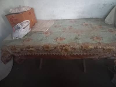 full size dining tabel pure wood