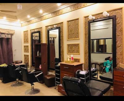 ladies salon