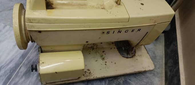 singer zigzag and embroidery sewing machine