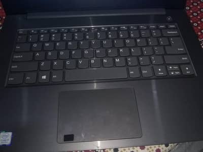 Lenovo leptop i7.8gen