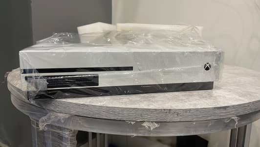 Xbox One S | 2TB built in | 30 games