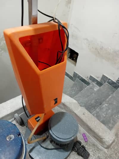 Floor and Carpet cleaning machine