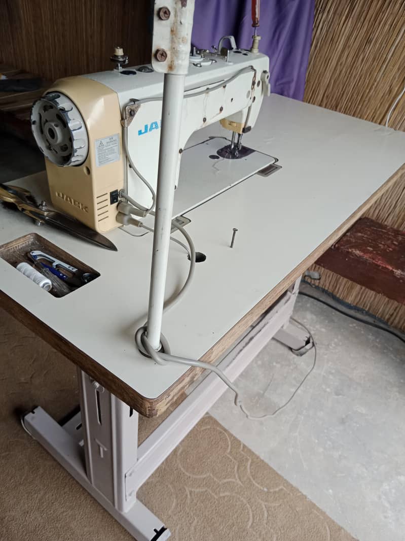 Jack Sewing Machine 2