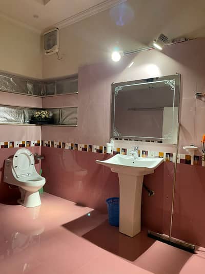 For Female Fully Furnished Sharing Portion Independent Room Block L For Rent Send Message On My WhatsApp & I Will Send Pics & Video