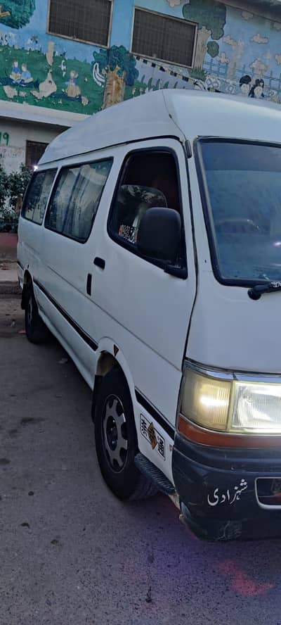 Toyota hi ace 90
