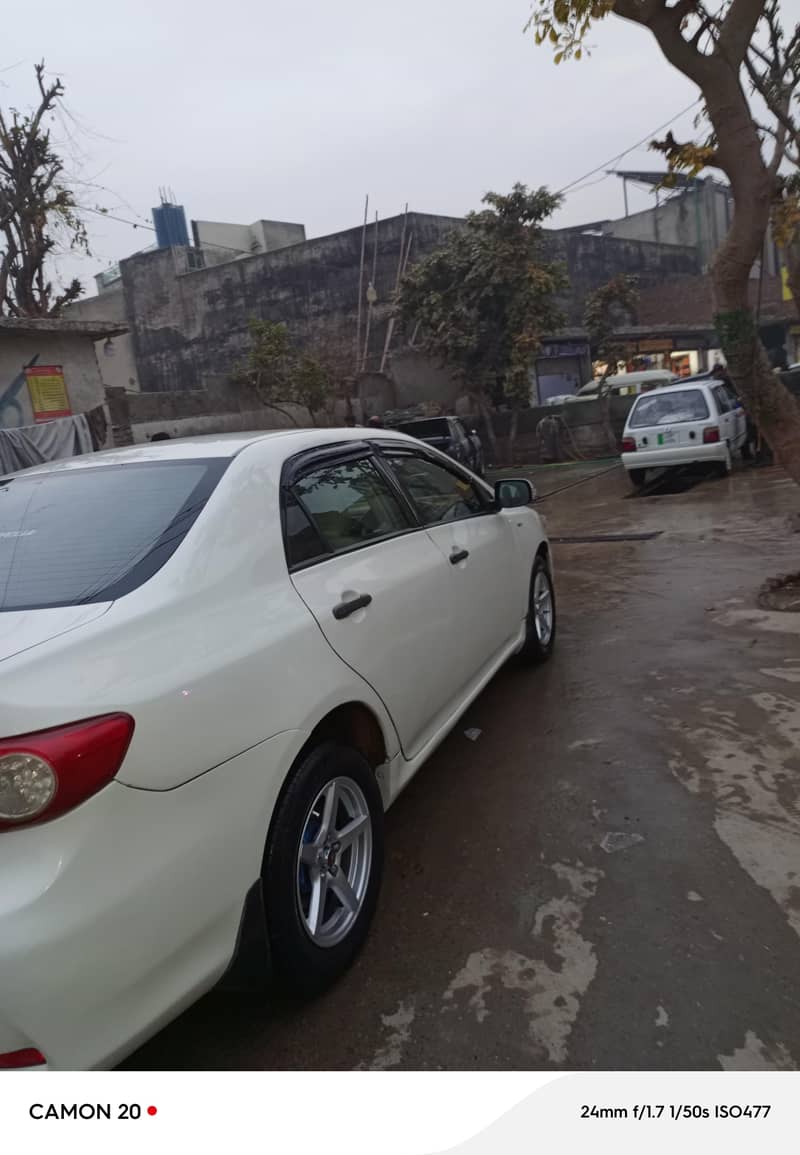 Corolla 2011 model 9