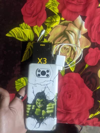 6/128 box and charger available