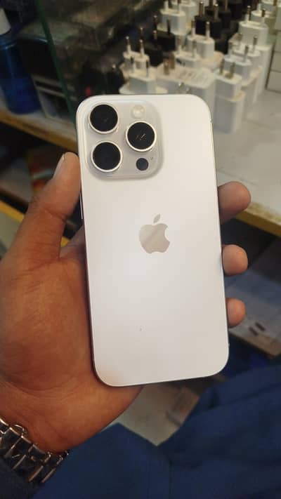 16pro jv white titanium