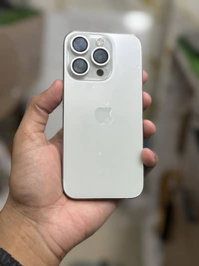 IPHONE 15 pro jv
