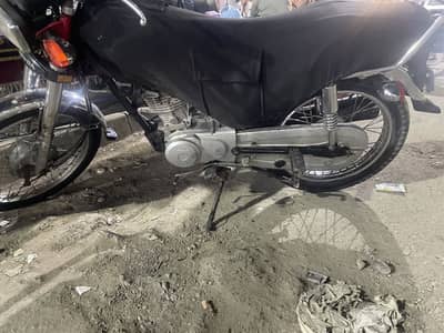 United 125 karachi for sale Clean