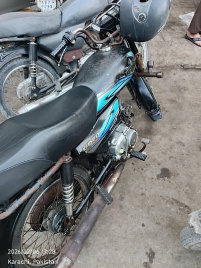 UNIQUE 2016 BLACK COLOUR