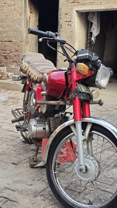 Yamaha Royale YB 100 2012