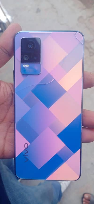 vivo v21e 8/128  10/9  completel box back hlki si tuti ha