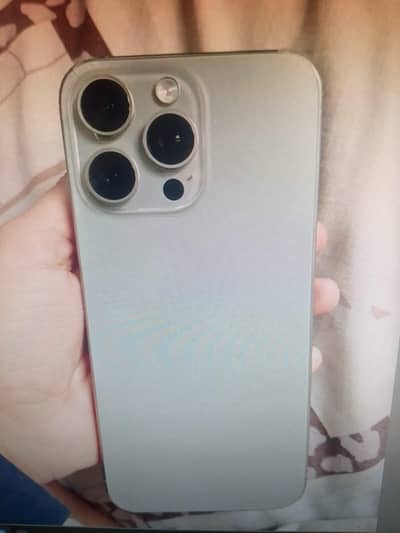 I phone 15 pro non pta 256 GB,,, 10/10 with box