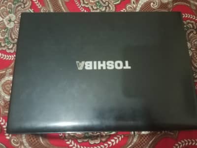 toshiba laptop window 10 pro installed