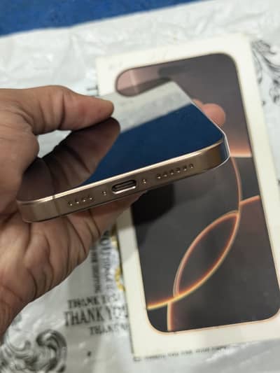 16 PRO MAX 256 GB NON PTA LLA