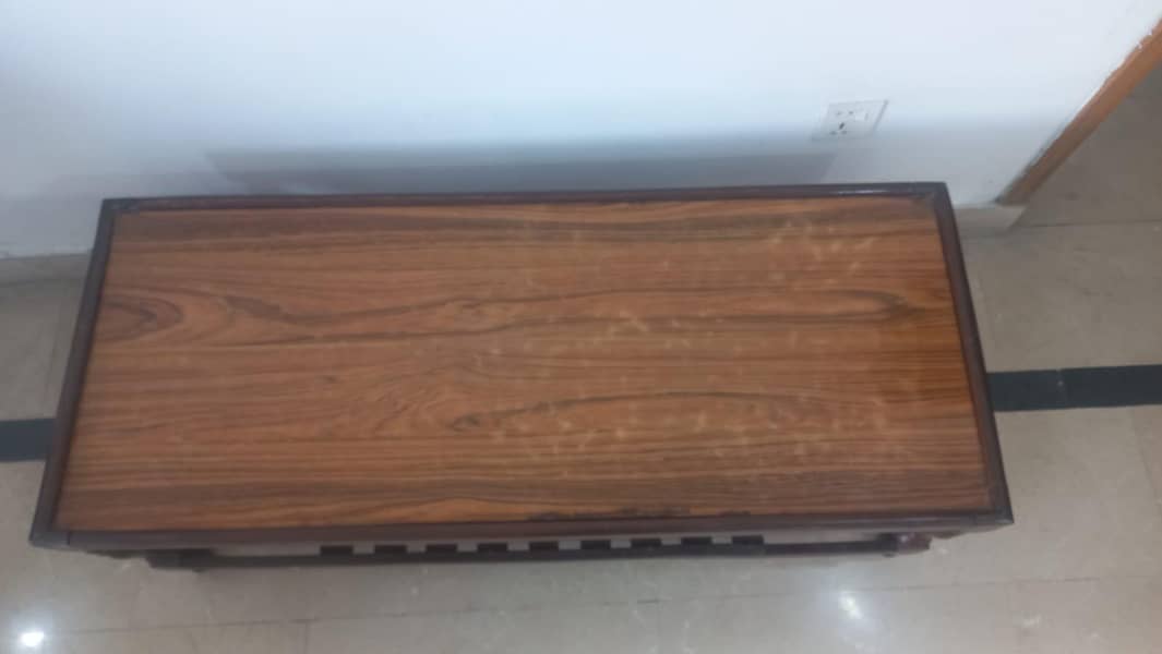 wooden centre table 6