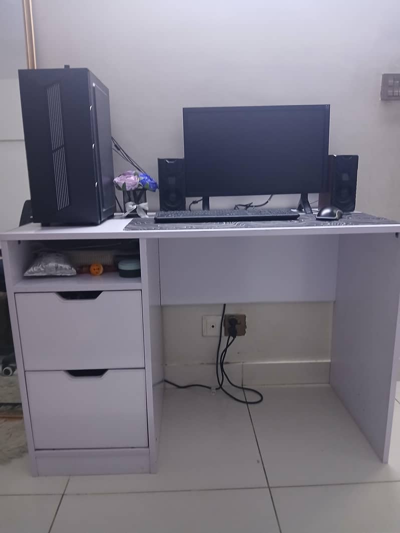 study table with chair 0