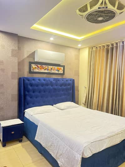 One Bedroom Vip apartment available on daily basis in bahria town LHR