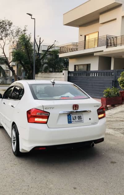 Honda city 2018 model aspire