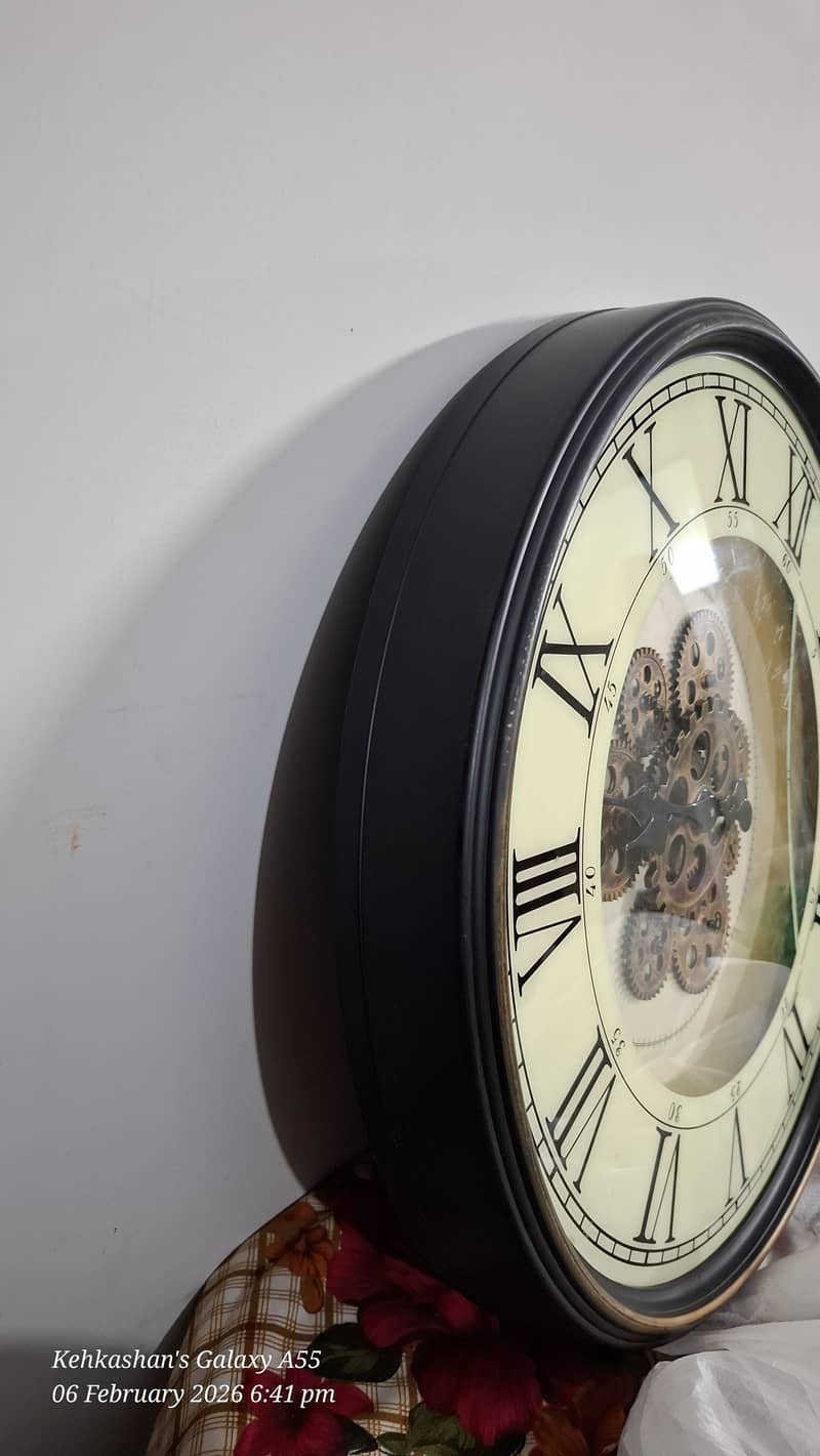 wall clock 5