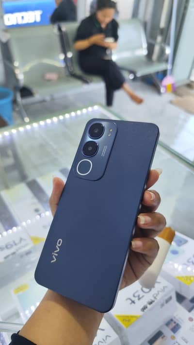 vivo 19 pro 8 128 GB my WhatsApp number 0326=7545=267