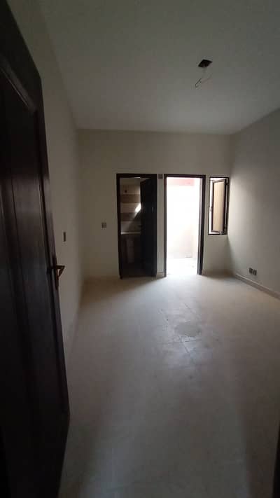 West Open Chance Deal 240 Yard Bungalow Available For Sale