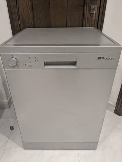 Dawlance Dishwasher DDW 1350S – Barely Used, Excellent Condition