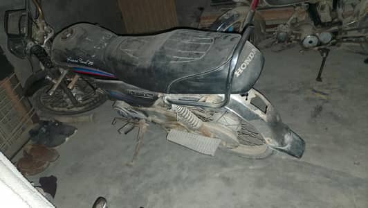 bilkul sahi bike he bs Thora kharcha krna pry ga Baki 10/10 he