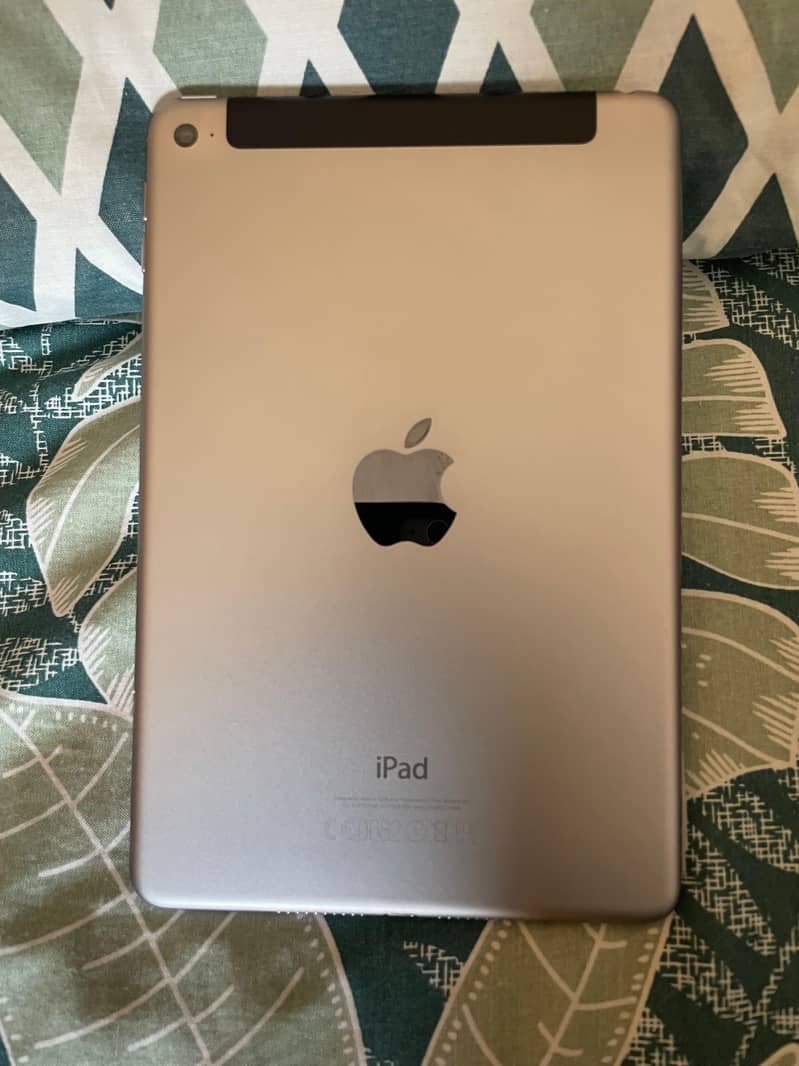 iPad mini 4 4