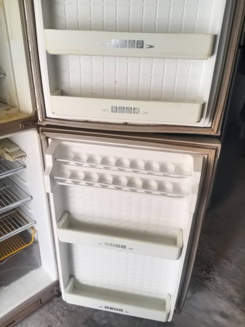 Dawlance Refrigerator 2